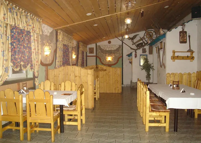 Izumrud Szálloda